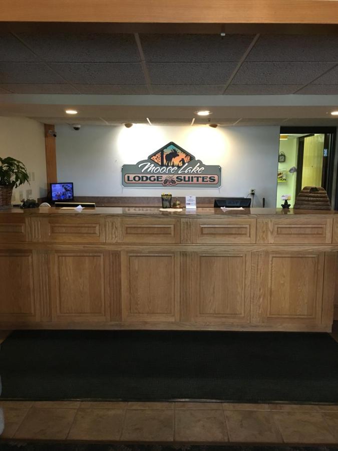 Moose Lake Lodge & Suites מראה חיצוני תמונה