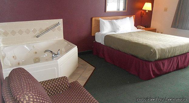 Moose Lake Lodge & Suites מראה חיצוני תמונה