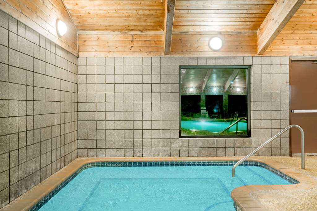 Moose Lake Lodge & Suites מתקנים תמונה