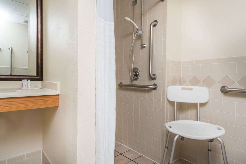 Moose Lake Lodge & Suites חדר תמונה